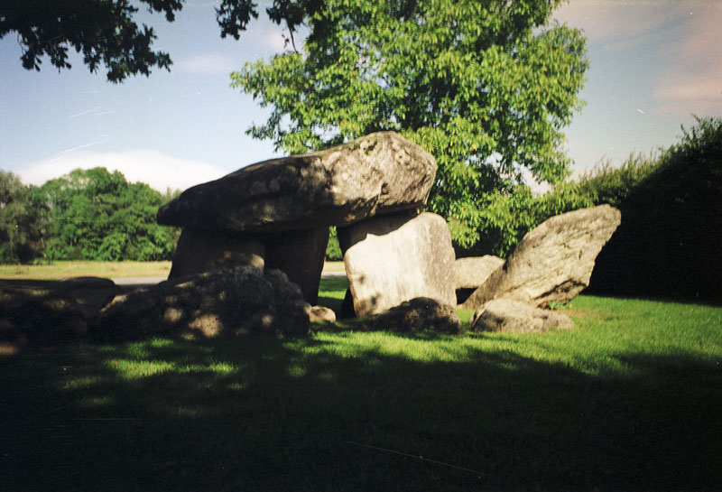 luna_stone01